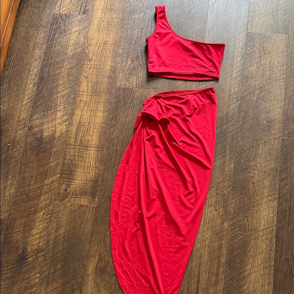 Amazon Red One-Shoulder Skirt Set
